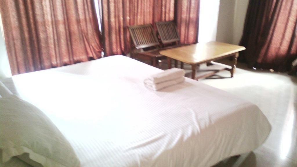 Hotel Cozy Swiss Meadows à Khajjiar Chambre photo